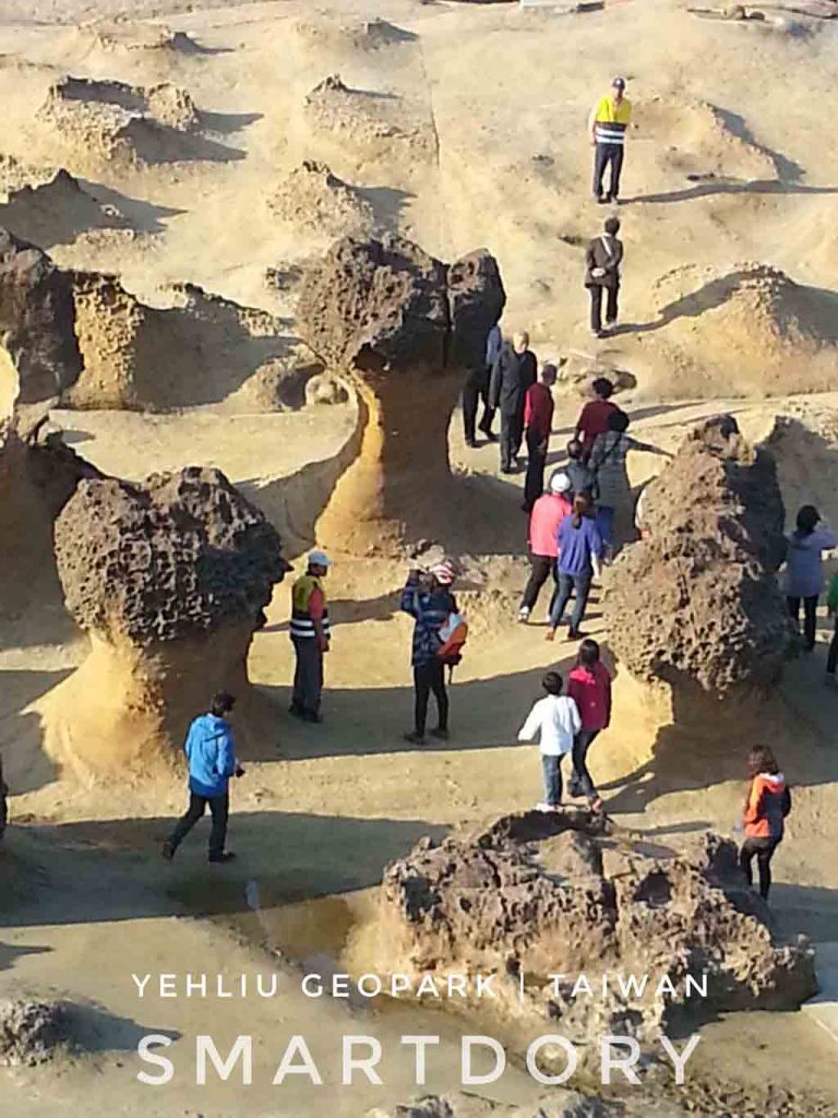 Queen Formation Yehliu Geopark Taiwan - Queen's Head Rock Formation
